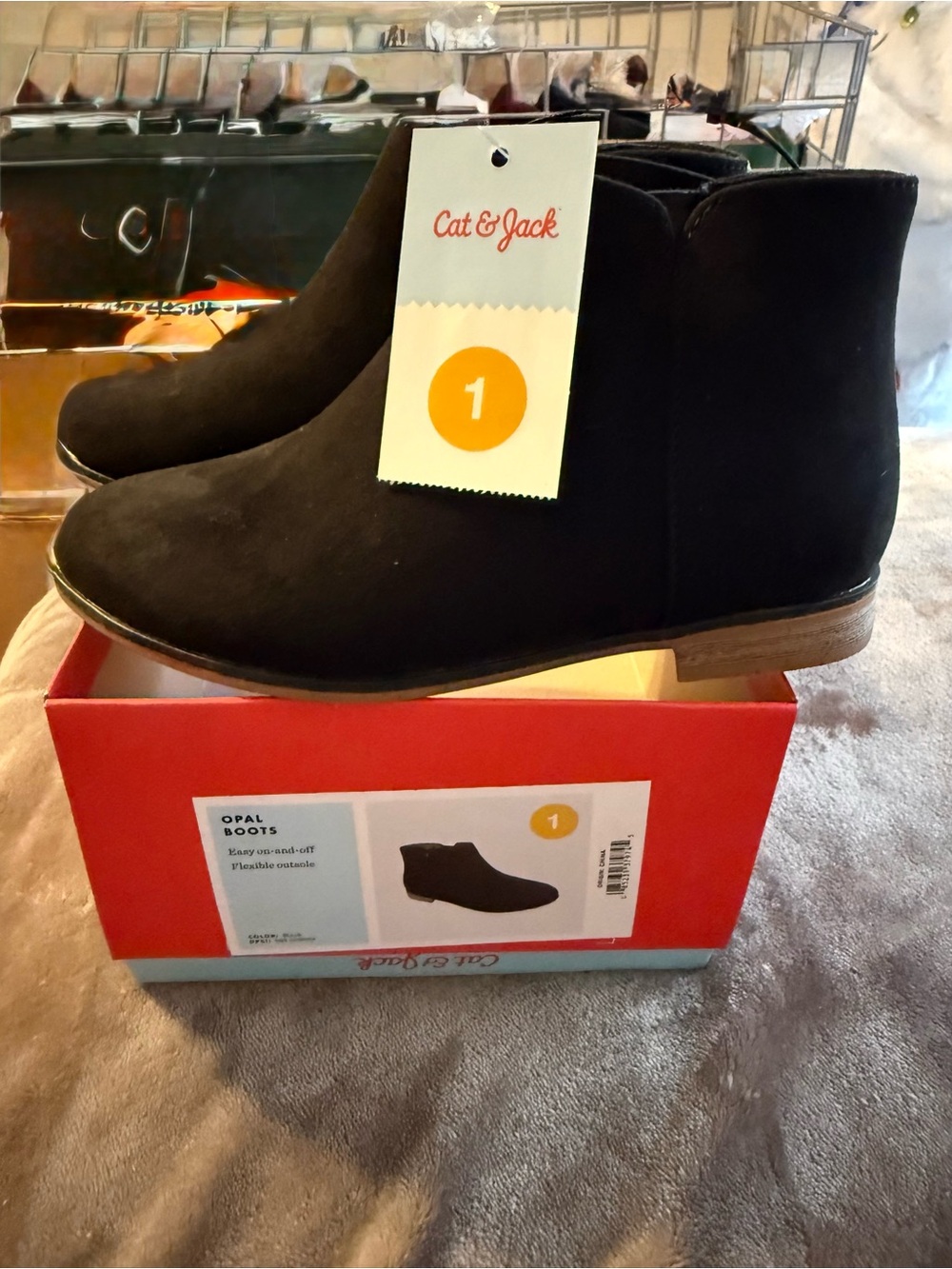 Cat & Jack Size 1 Black Opal Boots